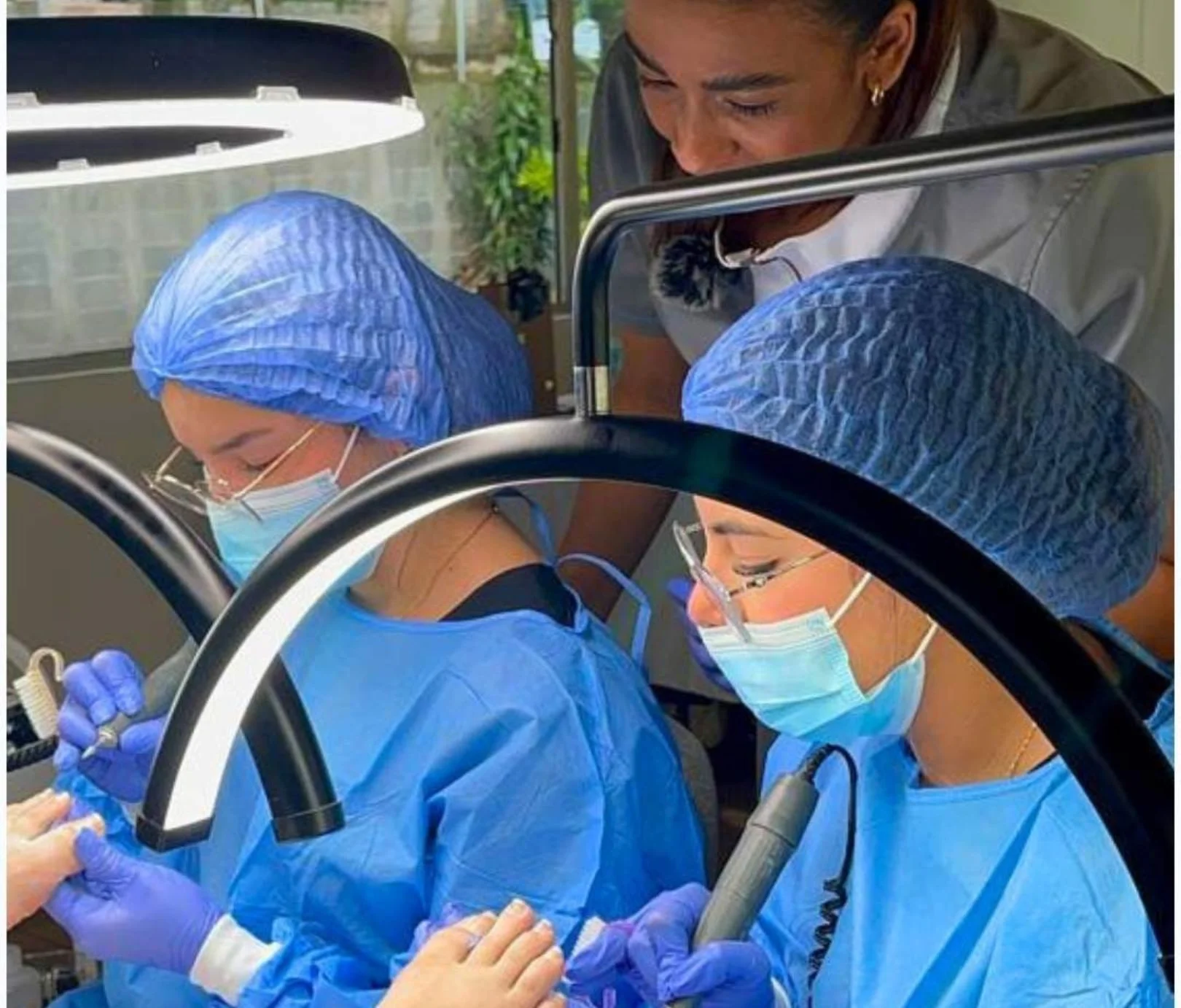 cursos de uñas profesionales en medellin