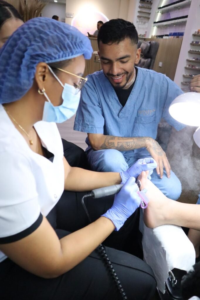 Pedicura masculina: cuidado, comodidad y técnica sin complicaciones
